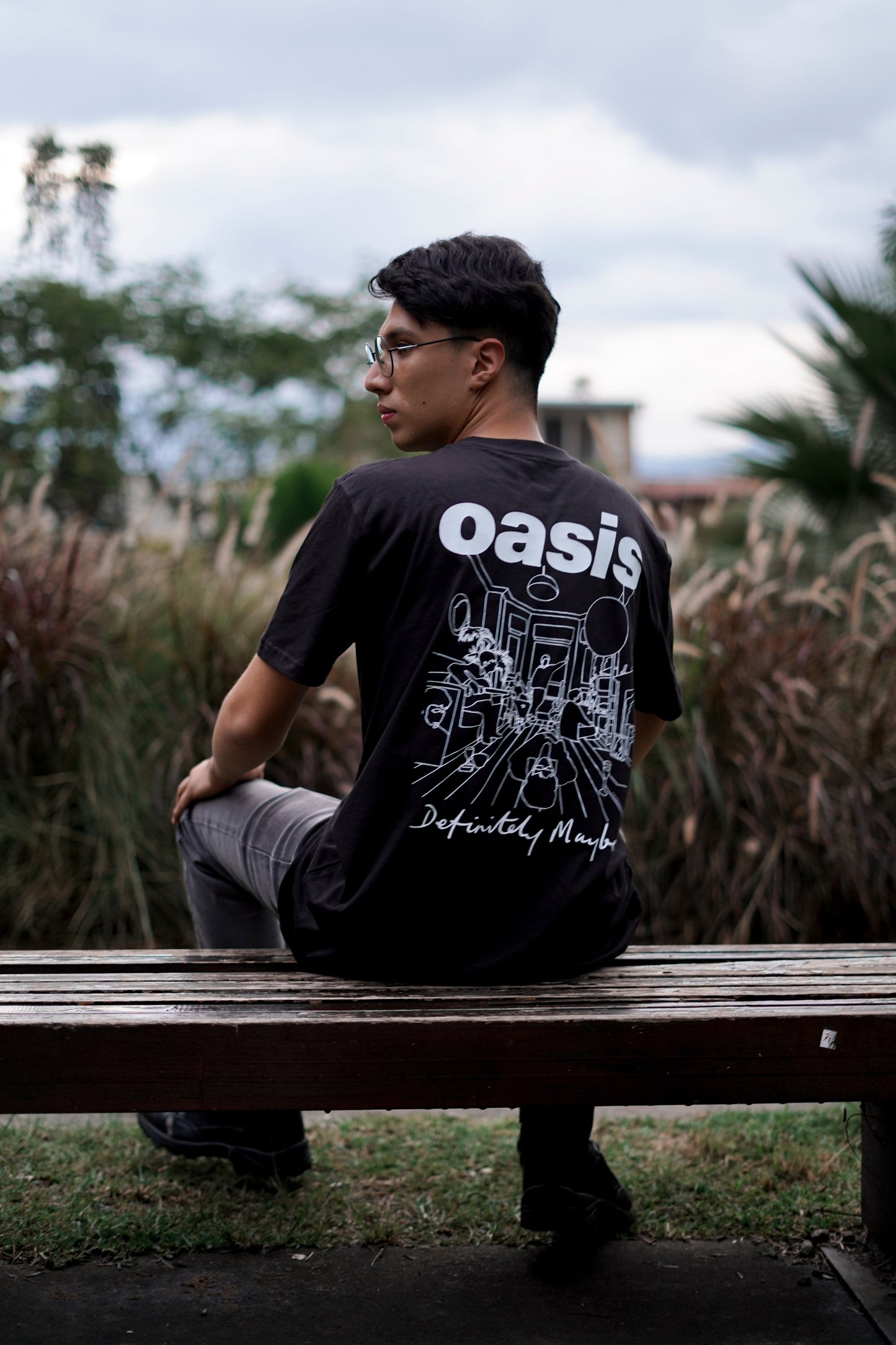 Oasis T-Shirt – Definitely Maybe | Timeless Britpop